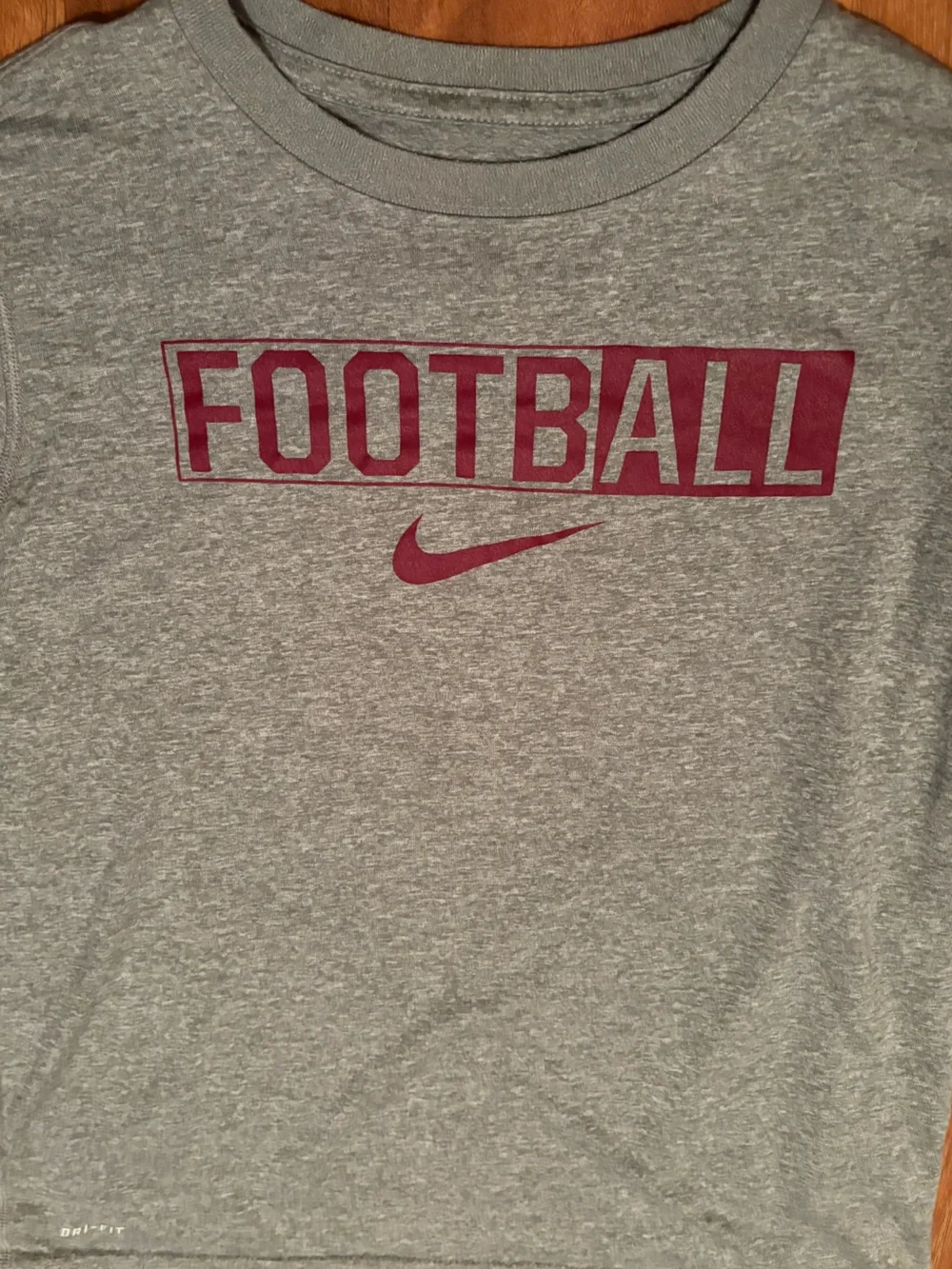 Nike Dri Fit Gray Long Sleeve Football Shirt Boys Medium 10/12